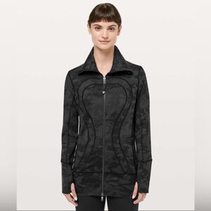 Lululemon In Stride Jacket – Incognito Camo Multi Grey, Size 6